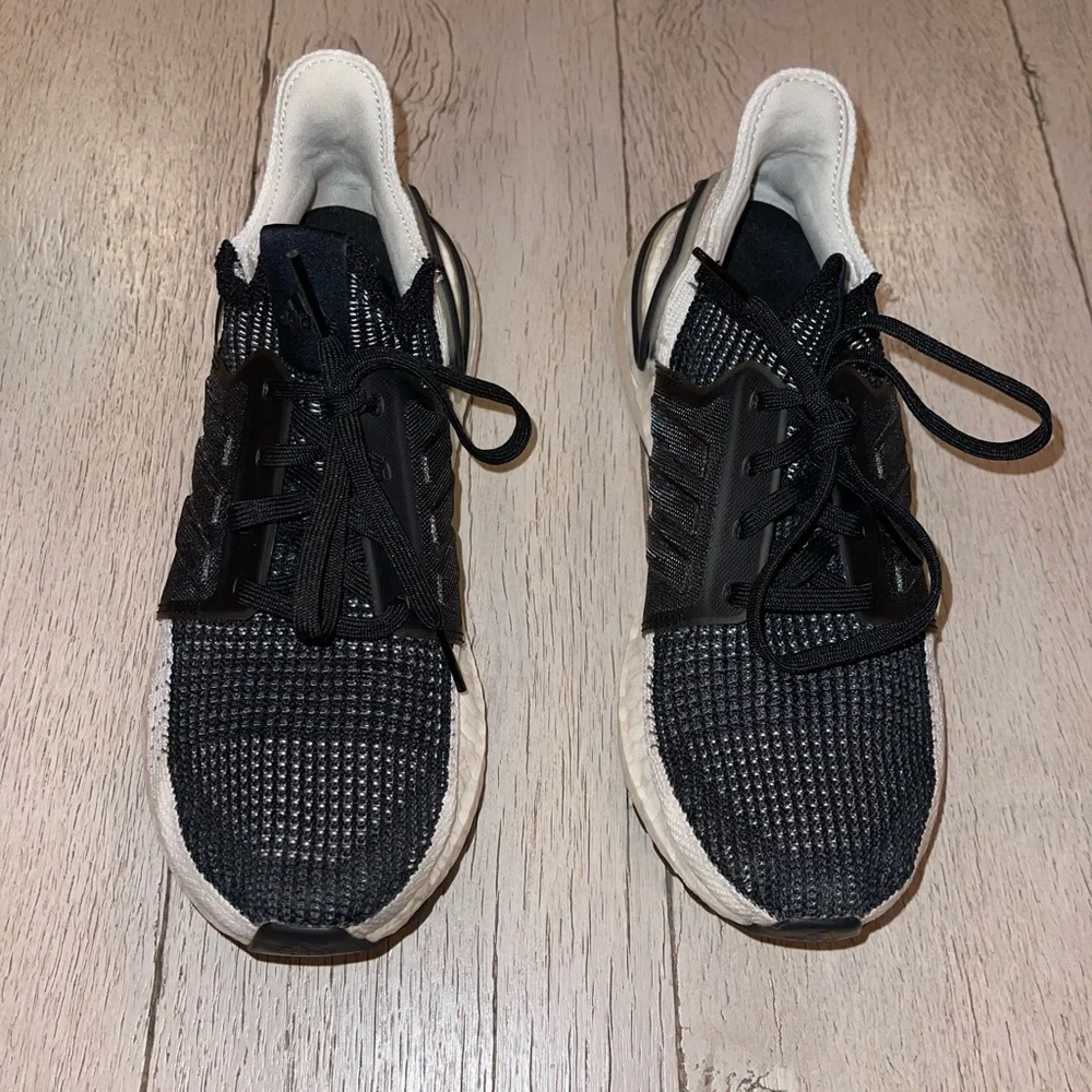 Women’s Adidas Ultraboost black size 8 1/2